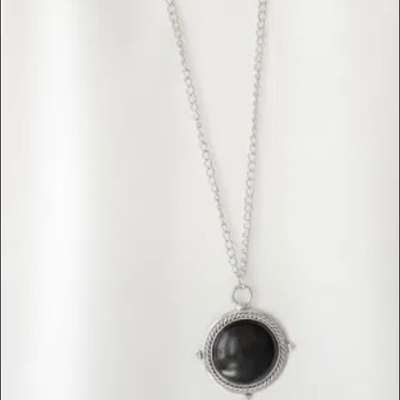 Jewelry - 🌷5/$25 Equinox Black Necklaces